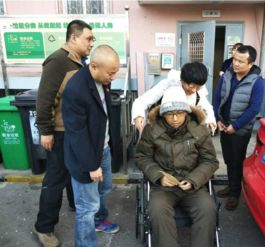 東方博大醫院資助轄區貧困家庭,助力精準扶貧